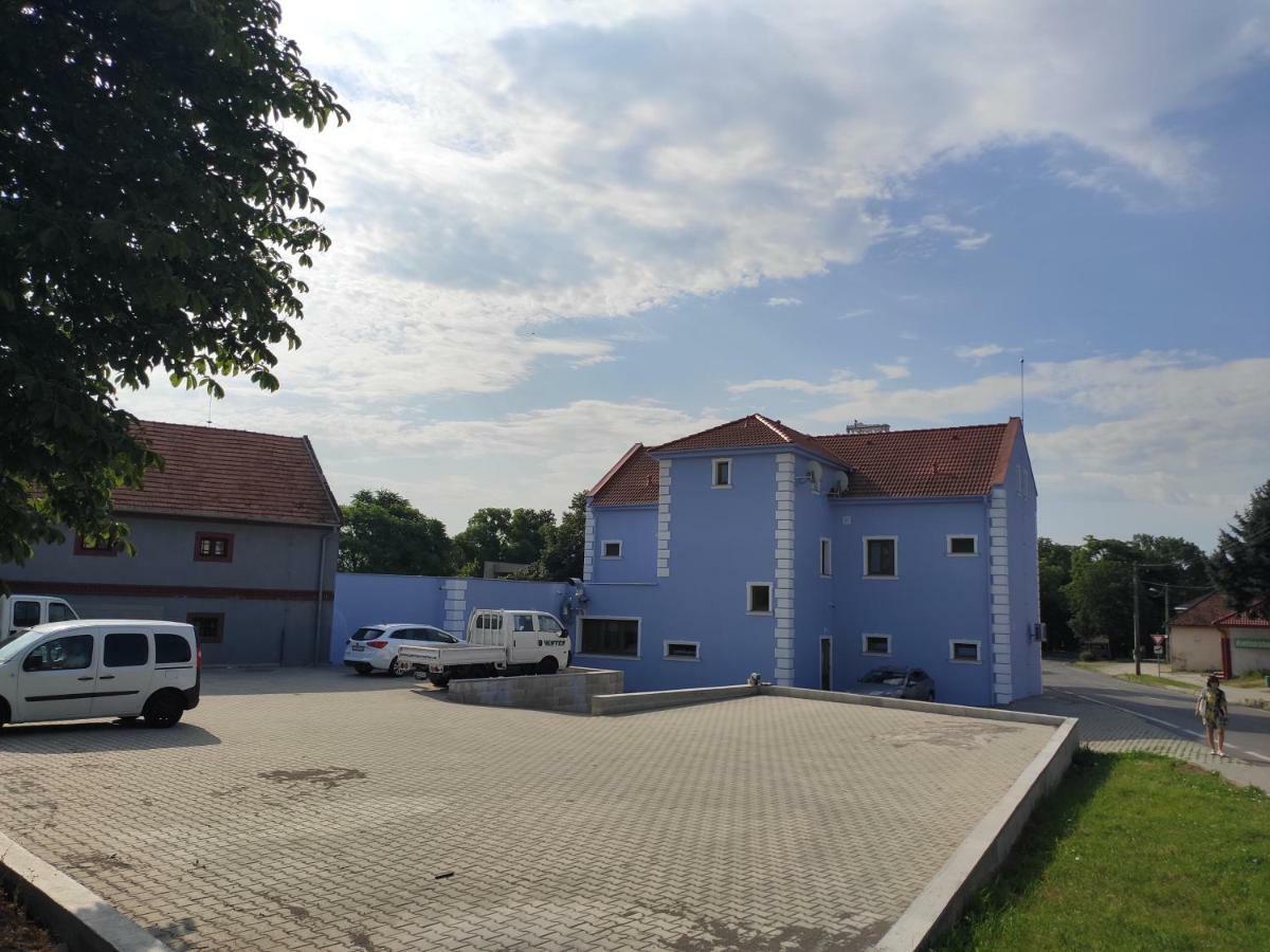 Penzion Zabokrek U Hoffera Zabokreky Nad Nitrou Exterior photo