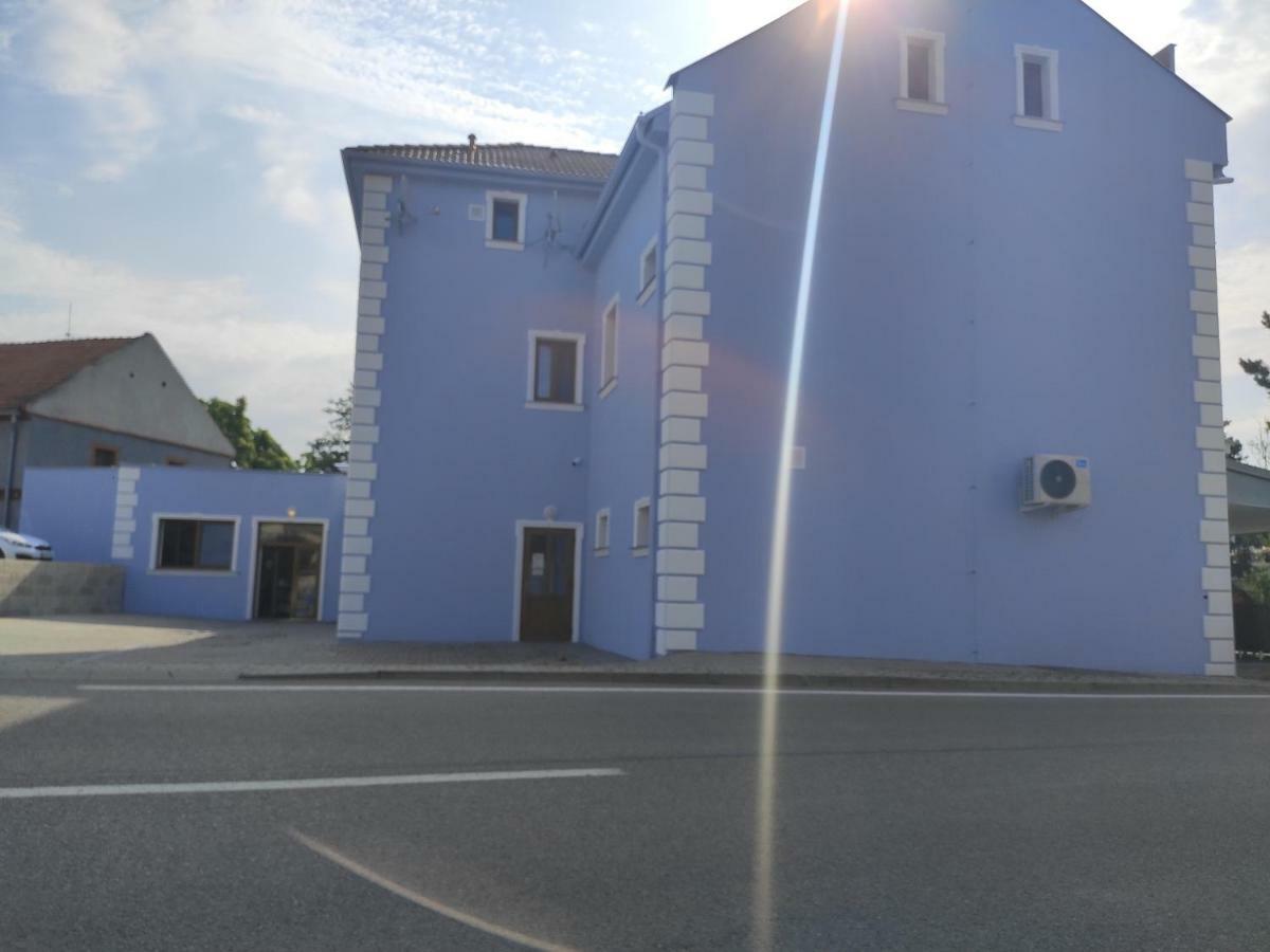Penzion Zabokrek U Hoffera Zabokreky Nad Nitrou Exterior photo